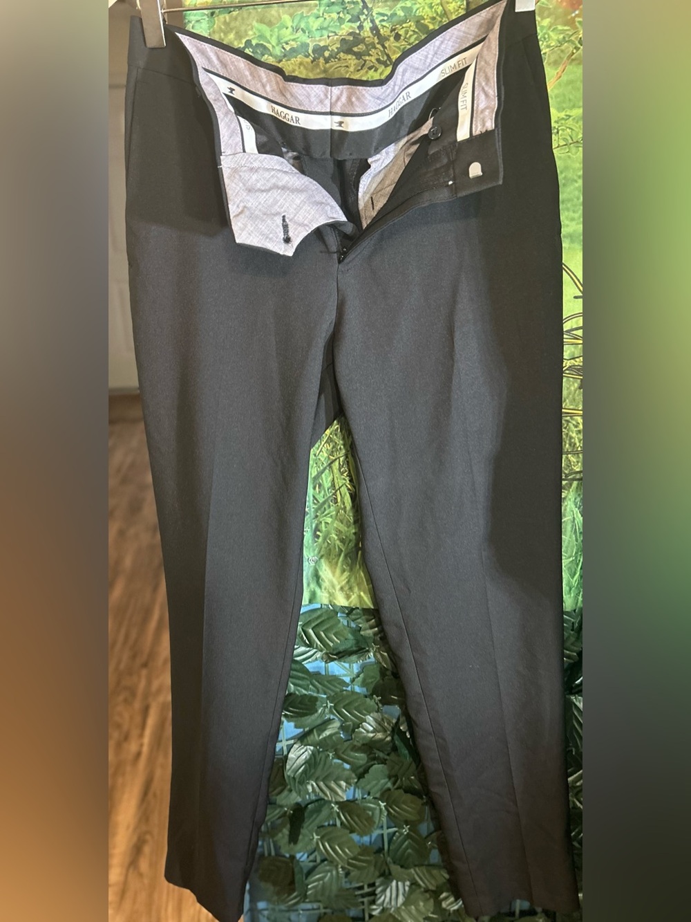 Haggar Black Men's Dress Pants - Tailored Slim Fit Leg